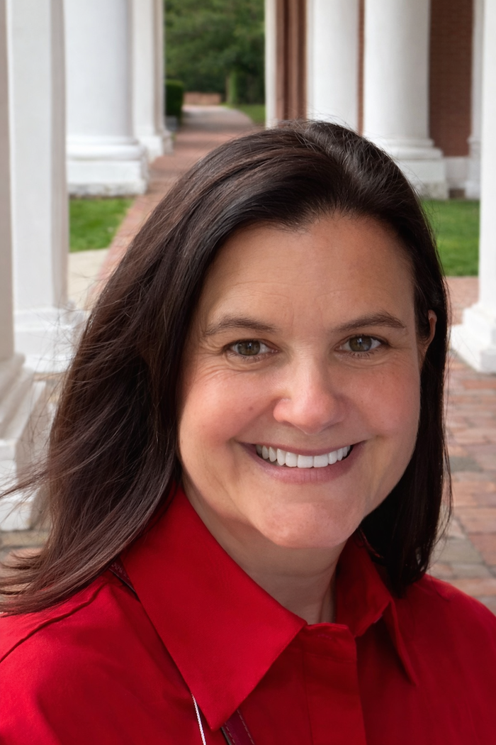 Lauren  Suttle, FDVM