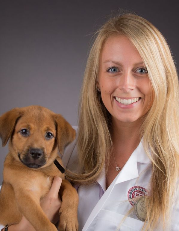 Jenna Bowie, DVM